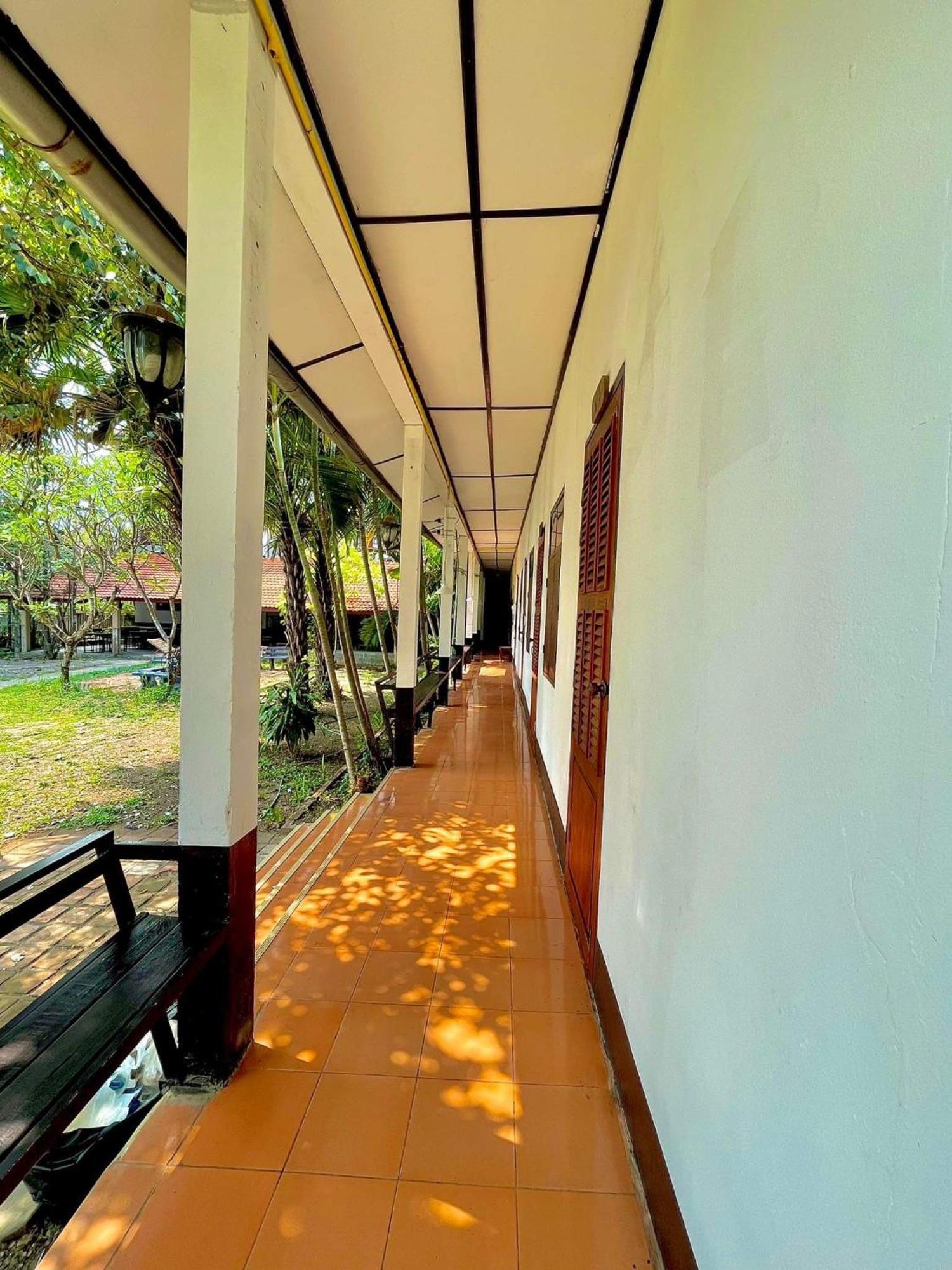 Thakhek Travel Lodge Exterior foto